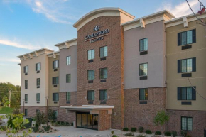 Отель Candlewood Suites Bloomington, an IHG Hotel  Блумингтон